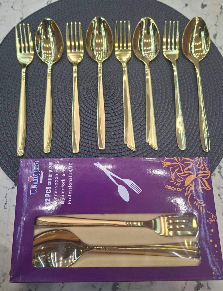 📌 قاشق و چنگال طلای    ✅جعبه بنفش    ✅مارک یونیک    ✅4گل ماینز دونا ناخن پرنس
